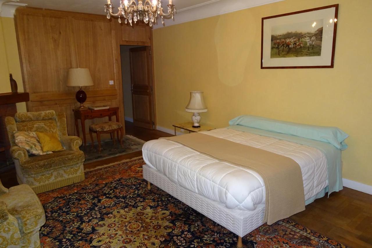 Chambres D'Hotes A La Fontanille Panazol Exteriér fotografie